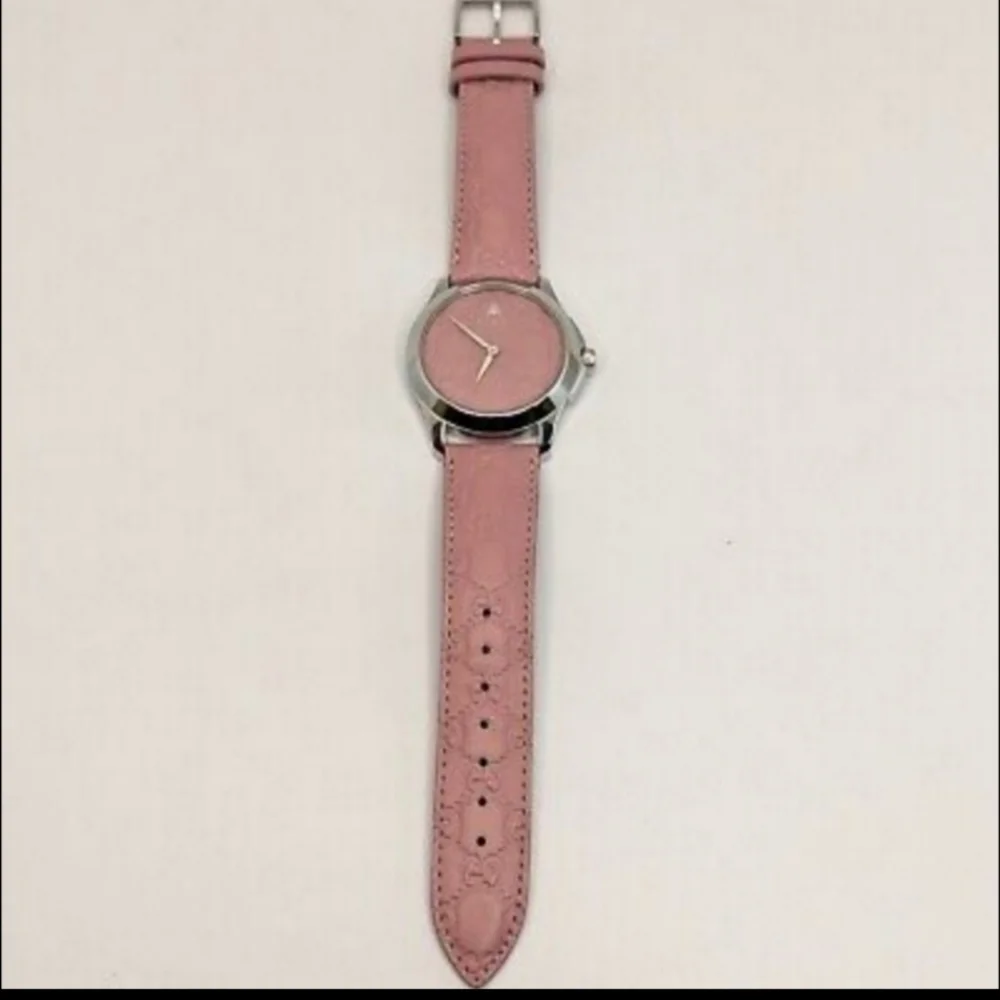 Gucci Luxury Leather Swiss Made GORGEOUS